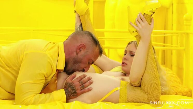 Deepthroat Blondes in Yellow: Tattooed and Sinful