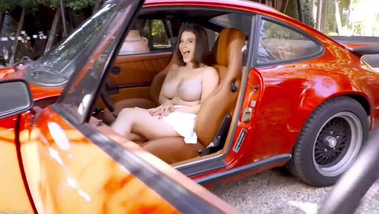 [PentHouse] - LaSirena69 - Outdoor Brunette MILF Shows Her Big Tits - LaSirena69