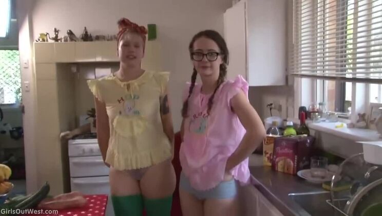 Pepper And Rosie – Xmas Lunch BTS Explicit