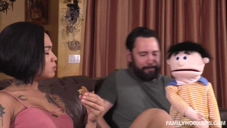 [FamilyHookups] - Brunette Babe Honey Gold Fools Around with Fake Niece - Honey Gold