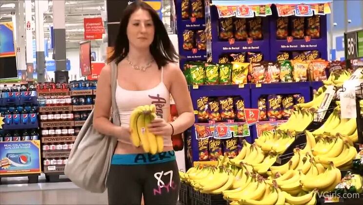 Fingering to Squirt - Veronika's Beautiful Body