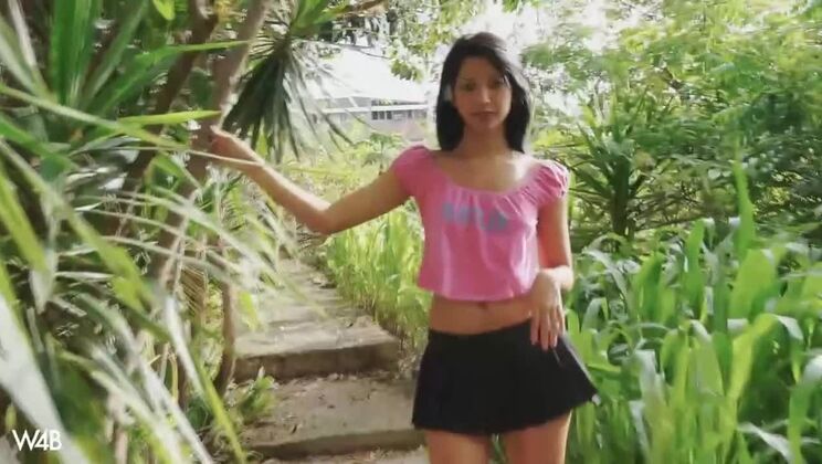 Carol Lopez Sensual Solo