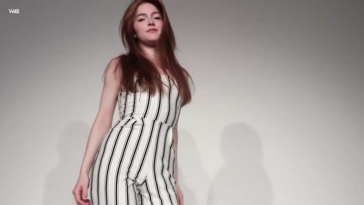 [W4B] - Masturbating Jia Lissa in a Solo - Jia Lissa