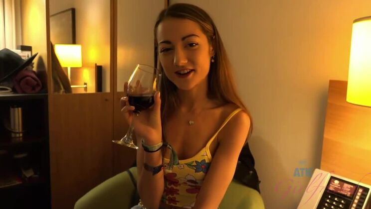 Lily Adams POV: I Squirts Cum in the Ocean