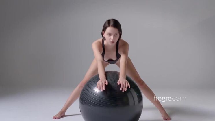 [Hegre] - Skinny Ariel - Naked Fitness with Perfect Body - Anna AJ