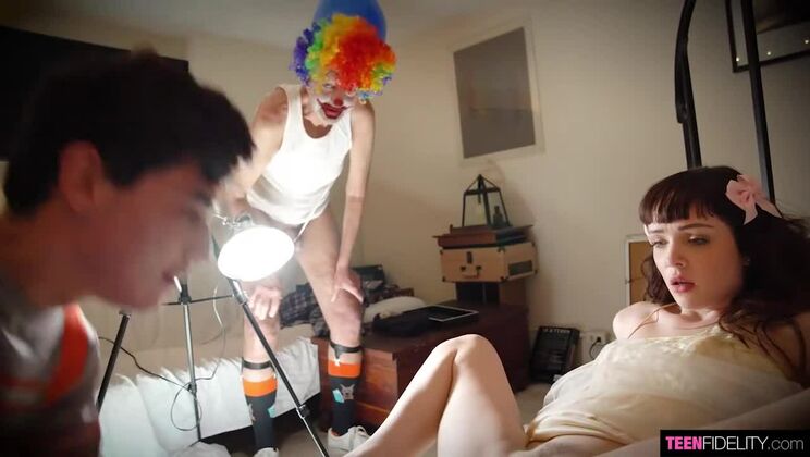 [TeenFidelity] - Aliya Brynn Shines Bright - Juan El Caballo Loco - Aliya Brynn