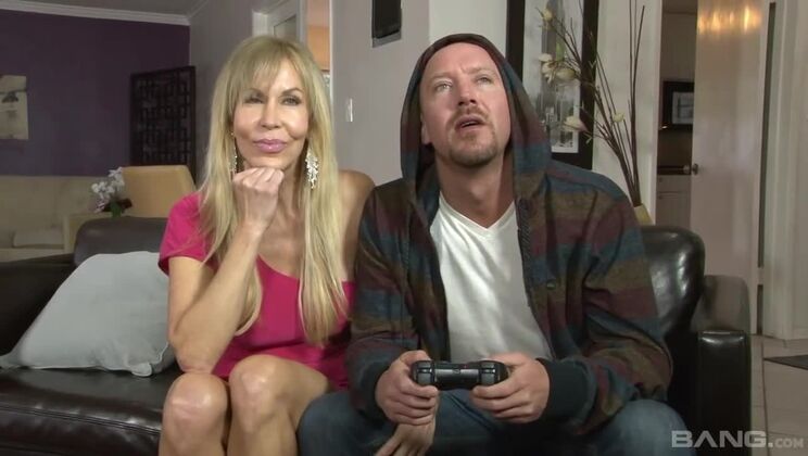 [BANG.com] - Cuckold Erica Lauren Lets Her Stepdaughter's Man Fuck Her - Erica Lauren