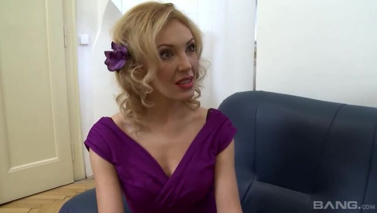 [BANG.com] - Gina Monelli Blonde Bombshell Gives You a Facial