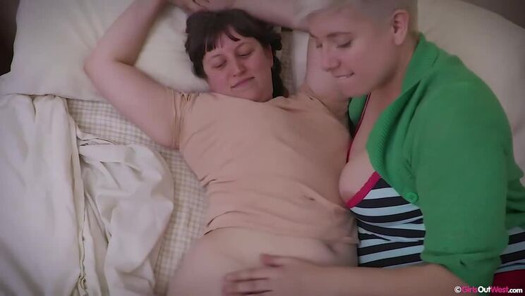 Big Tits Blondes Cuddle & Fuck