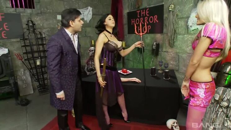 Lingerie Threesome: Jasmine and Brunette Get Wild