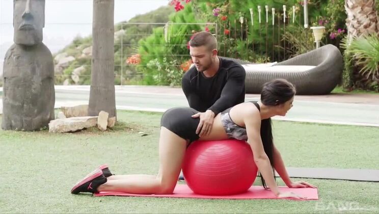 Lavana Lou double penetrated outdoors - threesome on exercise ball