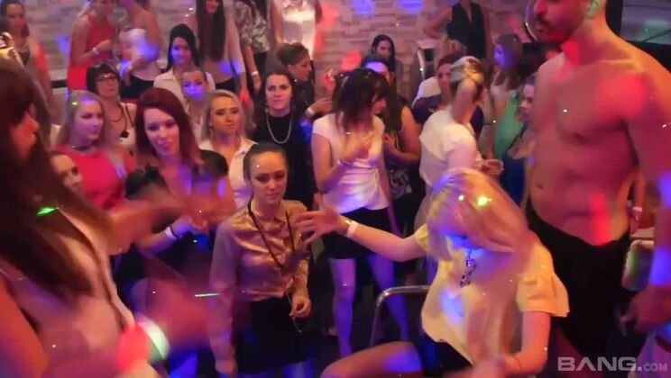 Orgy Extravaganza: Blondes, Brunettes Swallow Stranger's Cum