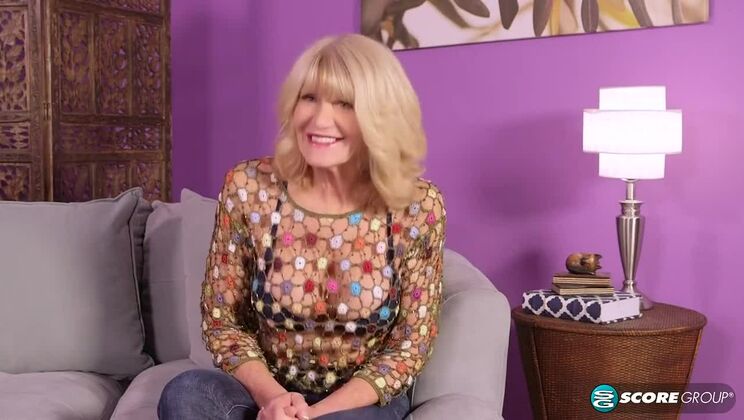 [50PlusMILFs] - Sexy Blonde Kendall Rex: Mature and Seductive - Julia Mendoza