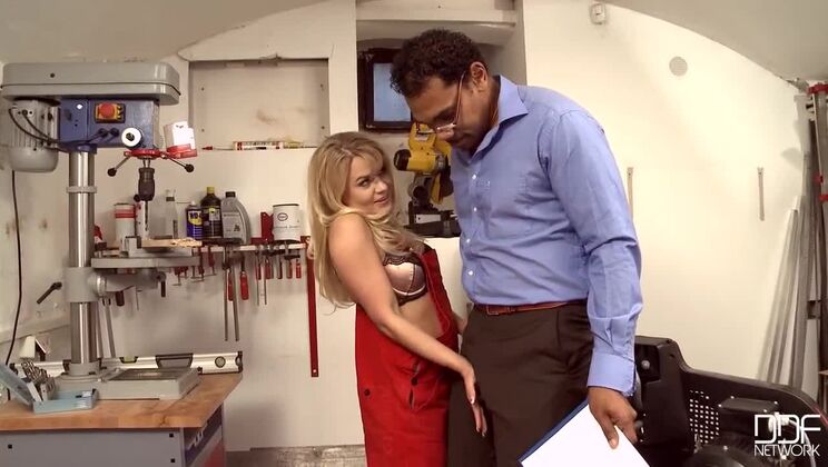 [OnlyBlowjob] - Barra Brass Sucks and Swallows in a Deepthroat Scene - Barra Brass