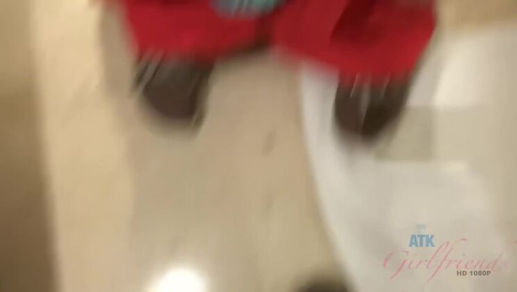 [ATKGirlfriends] - Emma Evins does creampie like a pro - Emma Evins