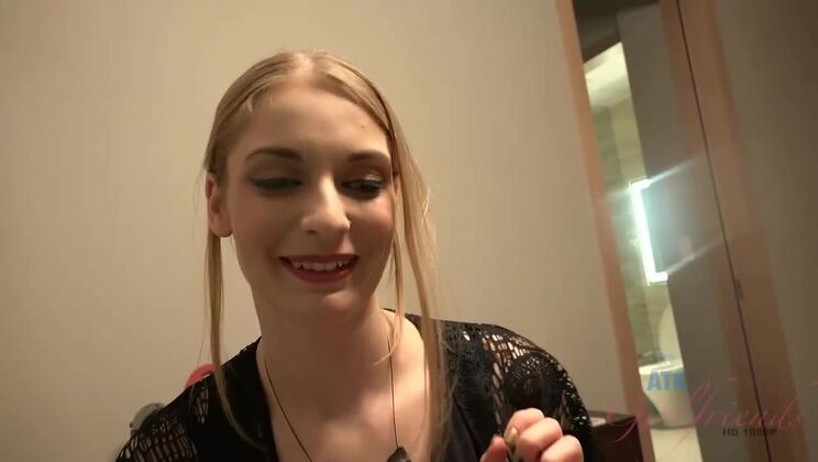 Ela Darling's Squirt and Creampie - A Hot Combo