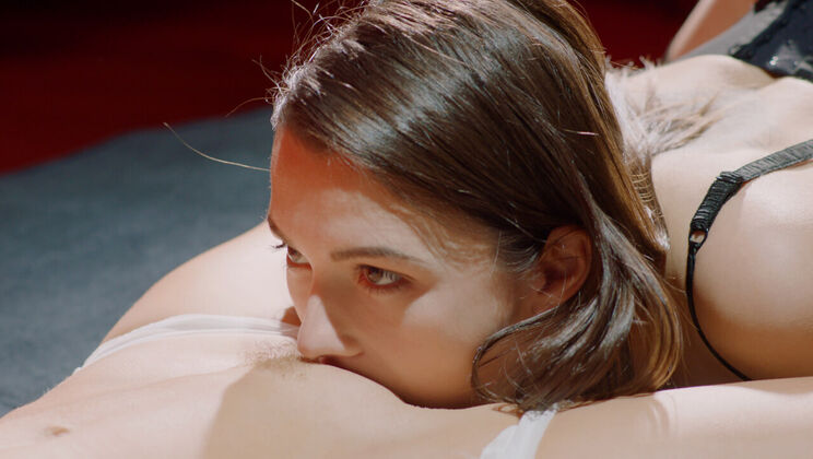 Juicy Lesbian Fun: Masturbation & More