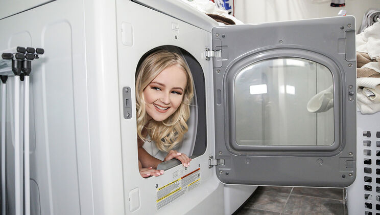 [ExxxtraSmall] - Queen of Hide and Seek - Michael Swayze - Natalia Queen