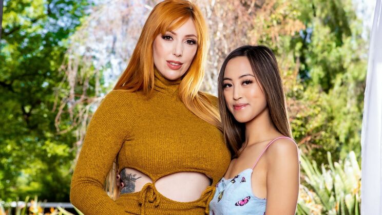 [Girlsway] - College Girl Spring Break Fun - Lauren Phillips - Alexia Anders