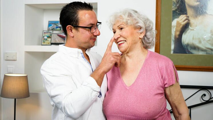 [LustyGrandmas] - Granny Norma B Takes a Deep Throat from Rob - Rob - Norma B