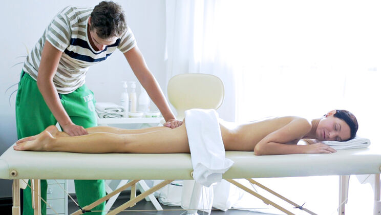 Halif's Hot Encounter