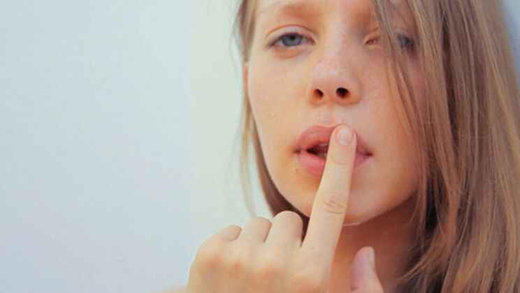 [WowGirls] - Solo and Lustful - Gloria's Video - Gloria