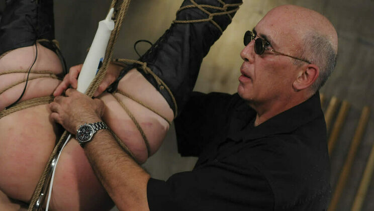 [Submissed] - Citizen Deepthroat - Ten Amorette