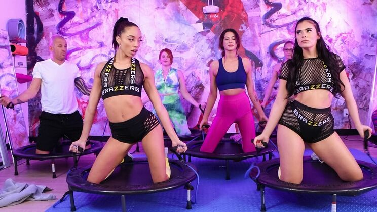 [Brazzers] - Double The Bubble Double The Fun - Violet Starr - Scott Nails - Alexis Tae