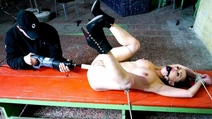 [Submissed] - Azoe moans as machine fucks her deep - Azoe