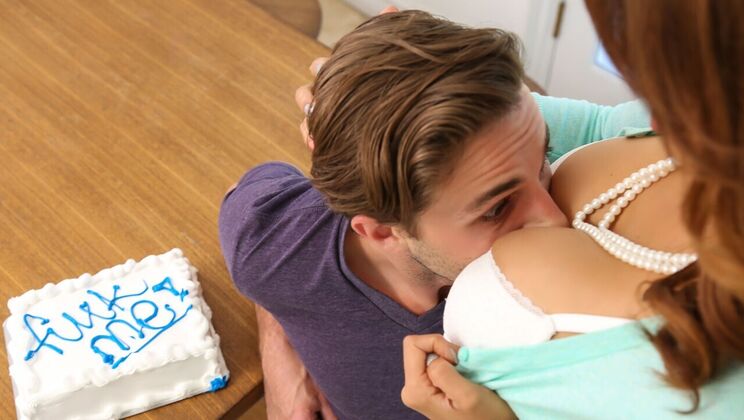 [Brazzers] - Isis Love's Birthday Cumshot on Her Tits - Isis Love - Lucas Frost