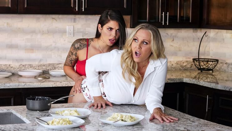 [Brazzers] - Pussy Play with Gina Valentina