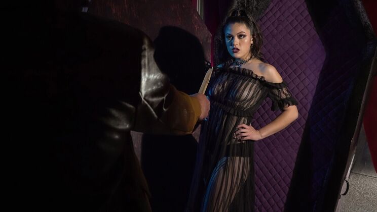 [Brazzers] - Deepthroat in the Crypt with Kendra - Charles Dera - Kendra Spade