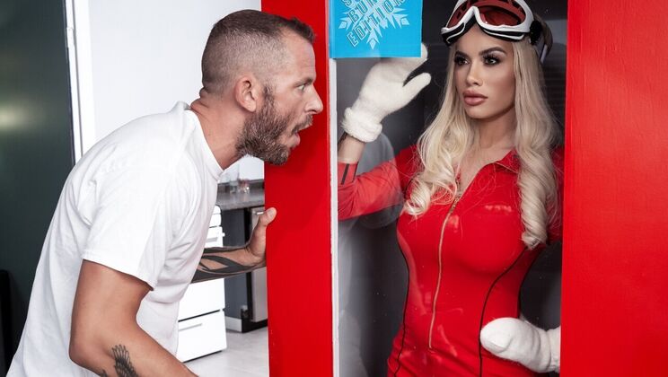 [Brazzers] - Latina Wife's Athletic Body Gets Nailed - Victoria June - Scott Nails