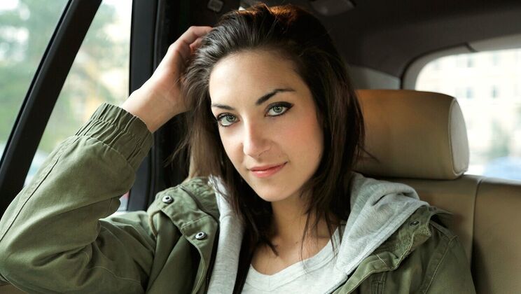 [FakeTaxi] - Passenger Gets Amateur Blowjob in Car - Jeremy Stoor