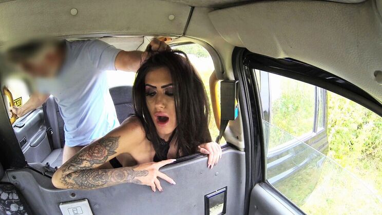 Brunette Gets Creampie in Anal Sex