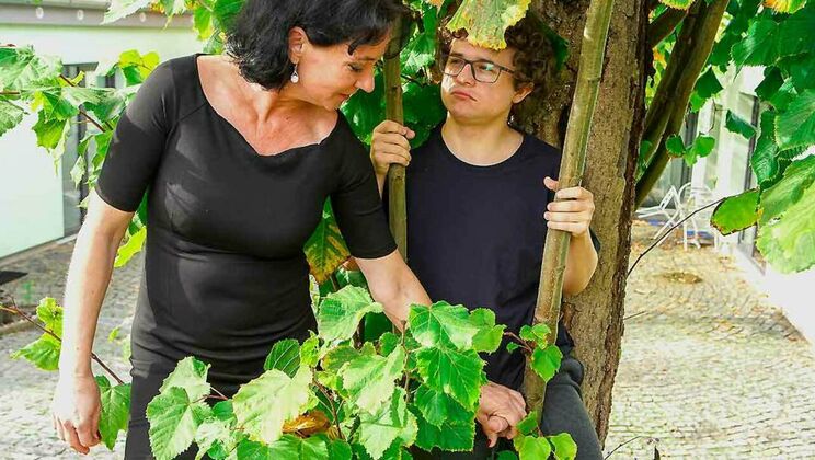 [Grandmams] - Cumshot and Blowjob with Rita Black - Jambie King - Rita Black