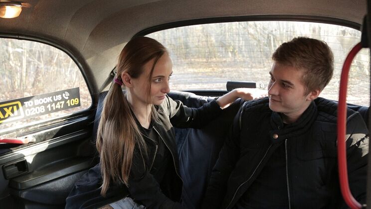 [FemaleFakeTaxi] - Amateur Outdoor Fun with Cum on Pussy - Lady Bug - Logan Lech