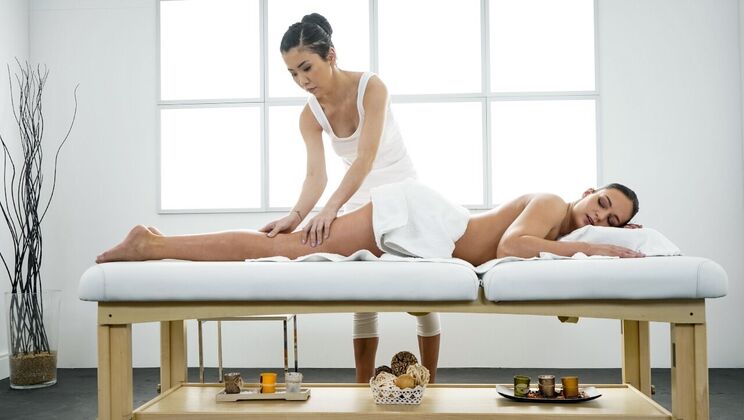 [MassageRooms] - Alina Crystall and Leanne Lace - Wet and Wild