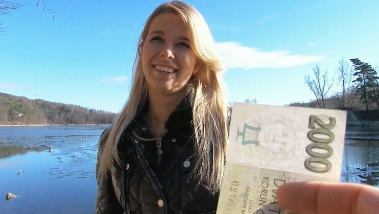 Blonde Nikky Dream Outdoor Fuck