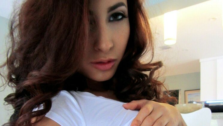 Jade Jantzen's Curvy Latina Butt