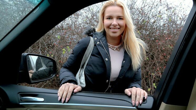 [StrandedTeens] - Nikky Dream in a Flirty Car Scene - Nikky Dream