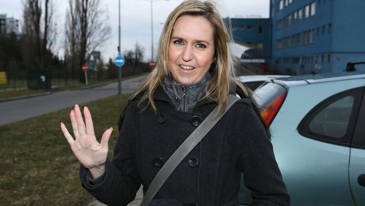 Blonde Lina Cors Outdoor Doggystyle Fuck