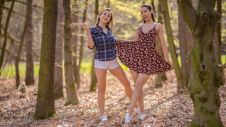 [Lesbea] - Natural Tits Beauty Enjoys 69 with Friend