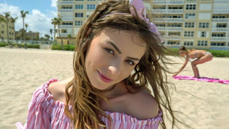 [MOFOSLab] - Serenading Lay with a Big Cock