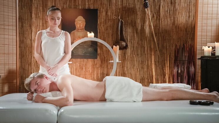 [MassageRooms] -  Wet and Wild: Brunette Nymph's Creampie Adventure