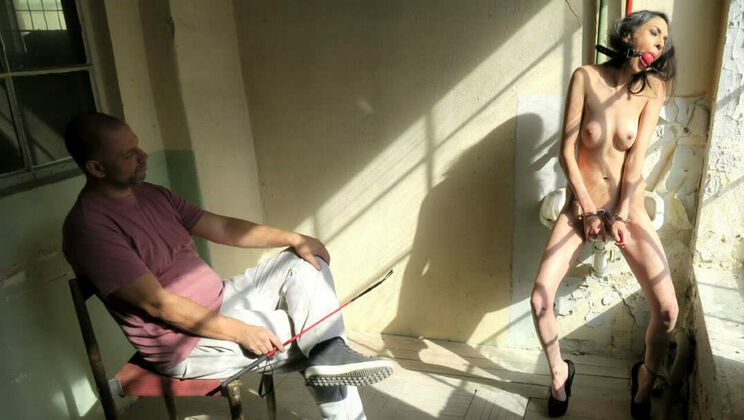 [Submissed] - Ashley Ocean Forced into Blowjob - Ashley Ocean