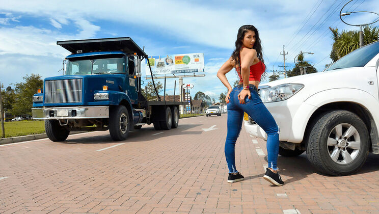 [Oyeloca] - Young Latina Pussy Fun - Mario Leon - Mariana Lopez