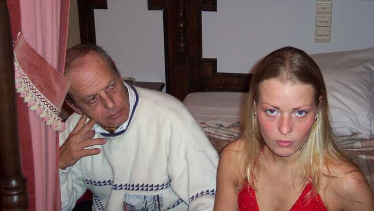 [Oldje] - Room Service with a Twist of Lust - Zafira - Dickie