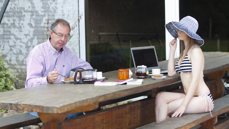 [Oldje] - Hairy Pussy Fucking and Cum Swallowing - Hugh - Beata Undine