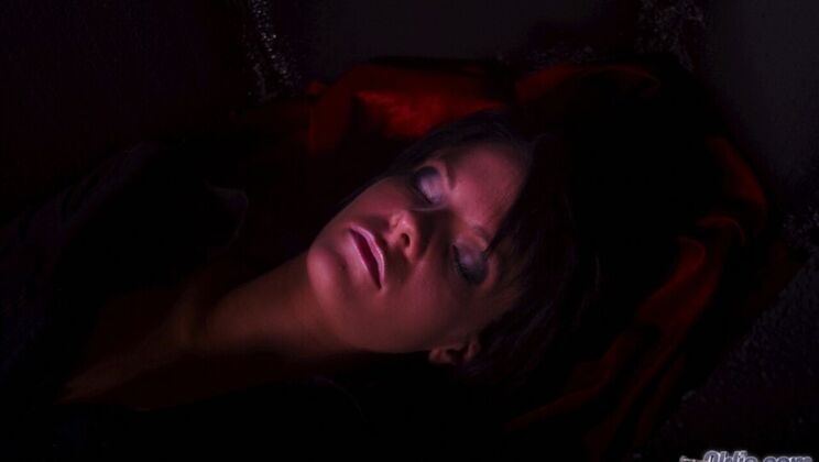 [Oldje] - Short Hair, Big Cumshot for Aliz! - Aliz - Sergio